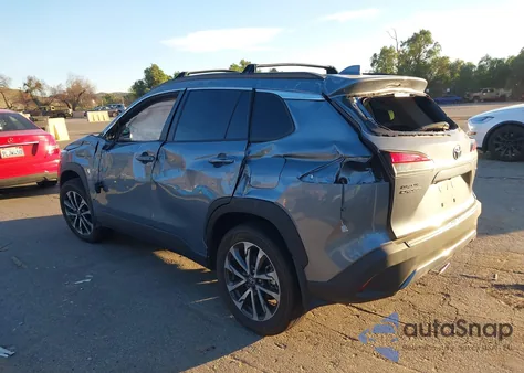 2024 Toyota Corolla Cross Xle from USA, damaged, VIN 7MUDAAAG4RV087918